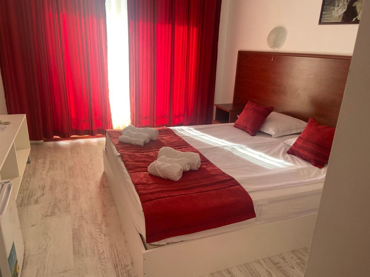 Ribarska Sreshta Family Hotel Tsarevo Buitenkant foto