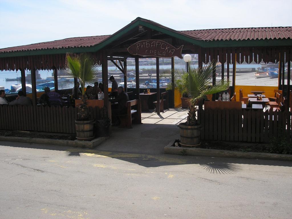 Ribarska Sreshta Family Hotel Tsarevo Buitenkant foto